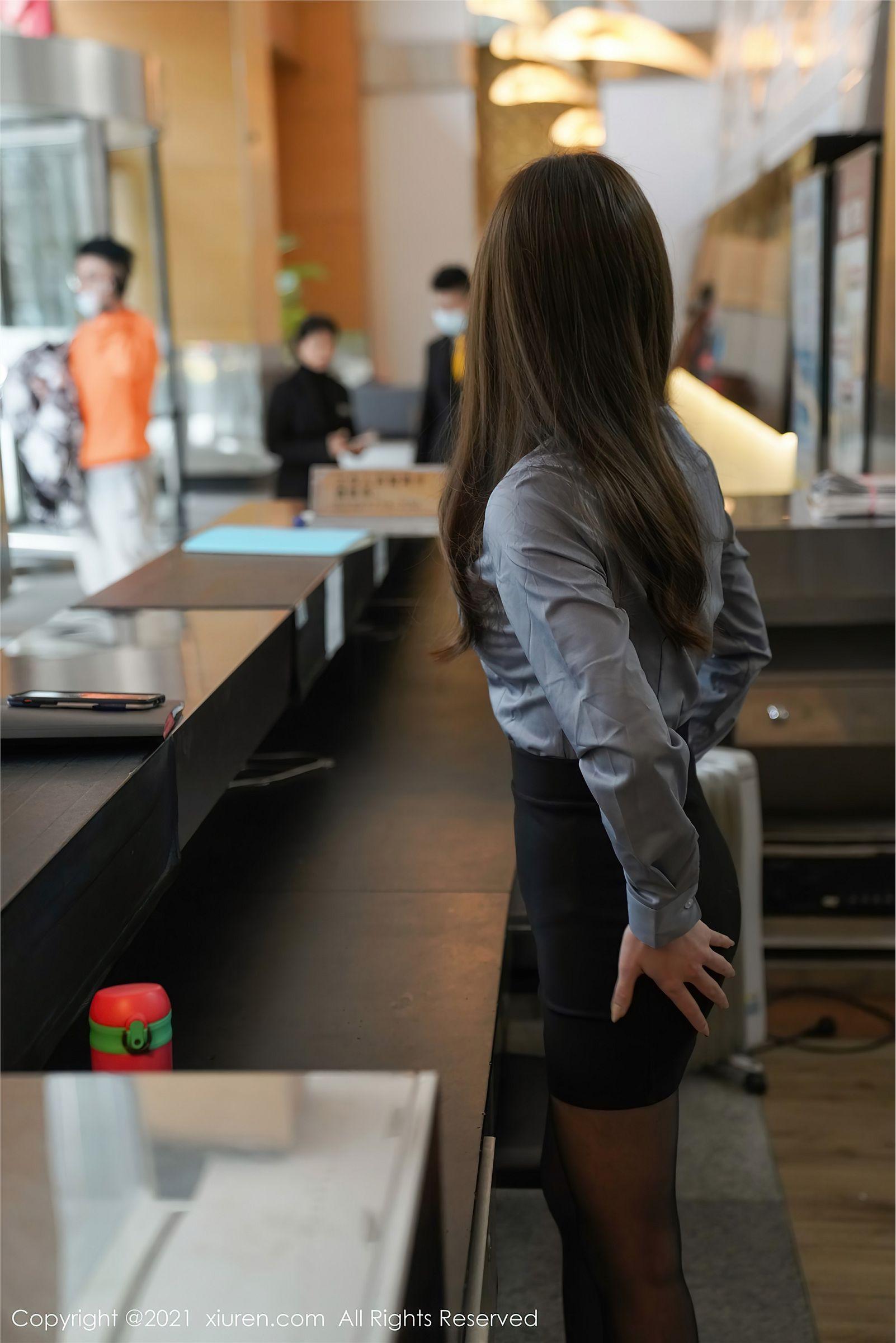 [XIUREN秀人网] 2021.03.10 NO.3187 周于希Sandy 制服 黑丝_p048