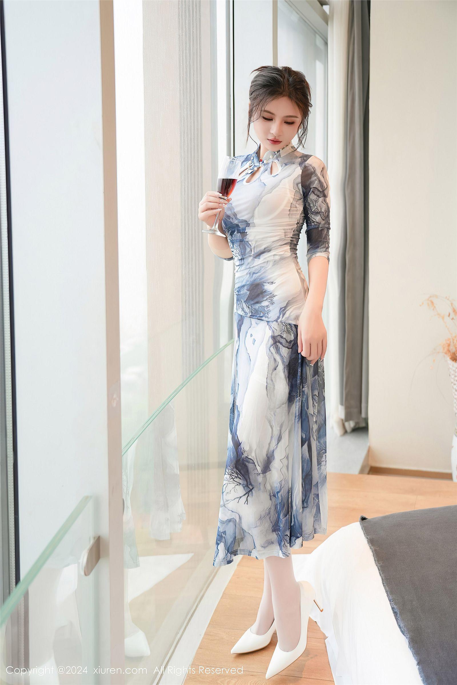 [XIUREN秀人网] 2024.05.23 NO.8587 Emily尹菲_p031
