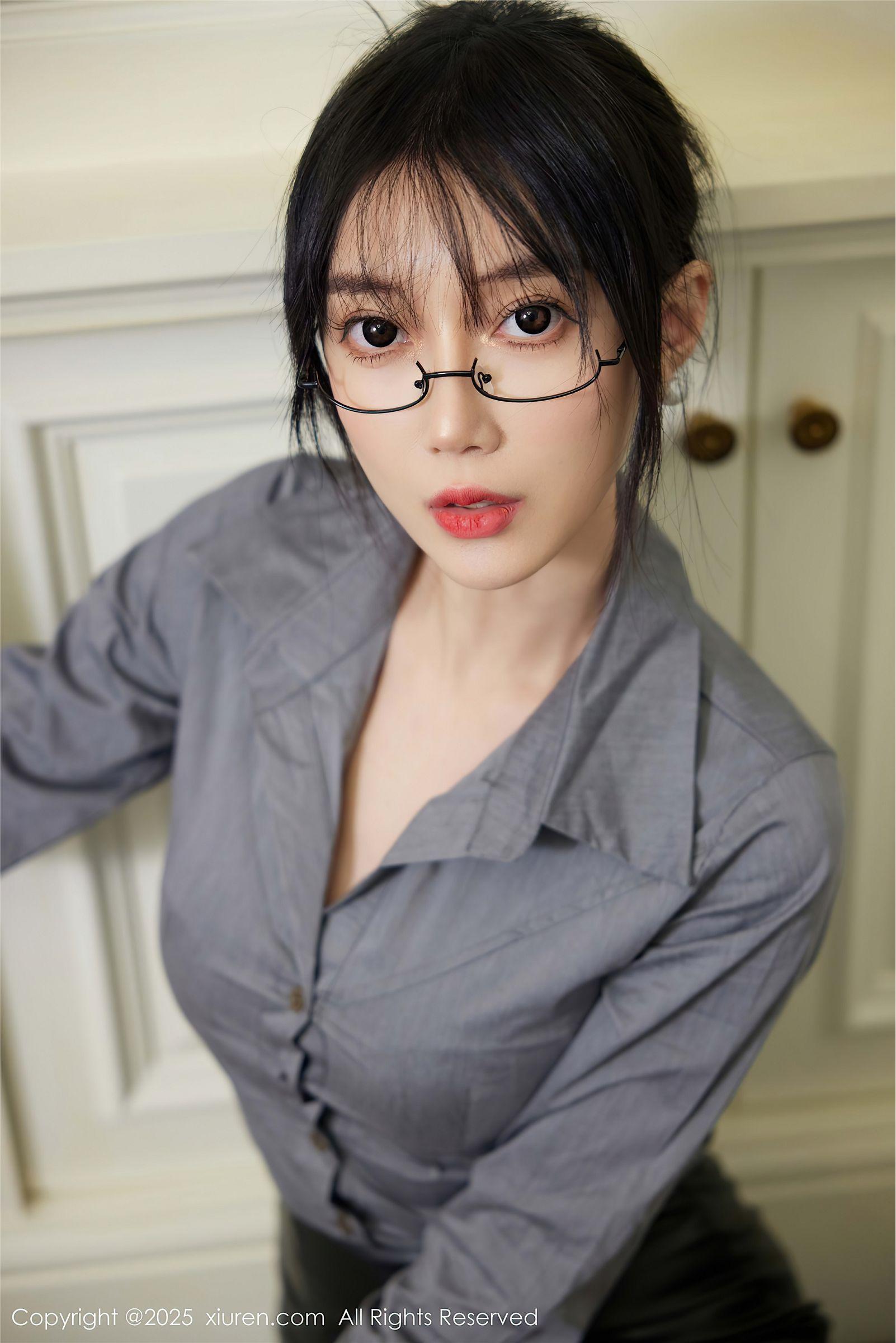 [XIUREN秀人网] 2025.03.19 NO.10043 玥儿玥er_p014