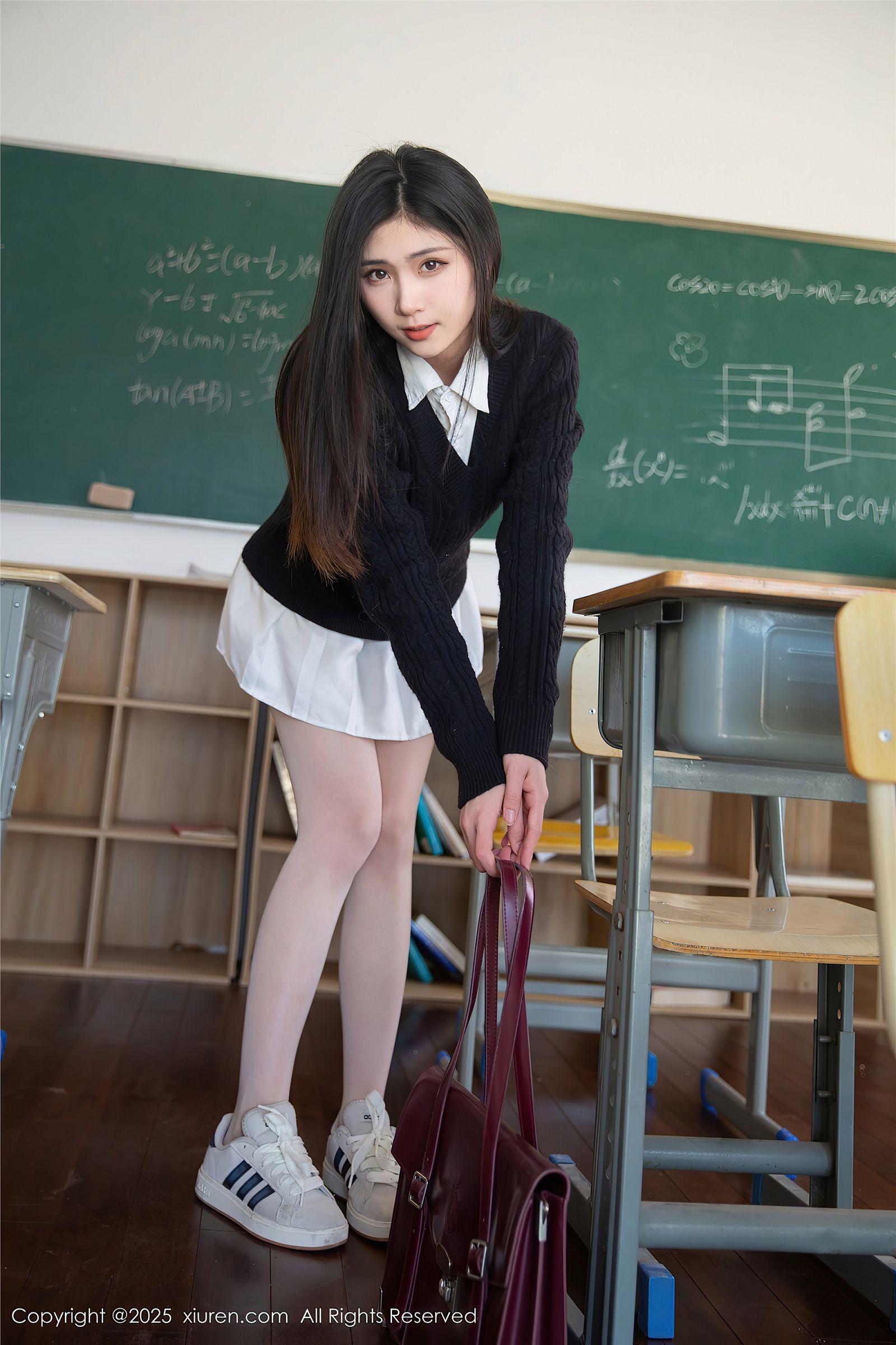 [XIUREN秀人网] 2025.03.27 NO.10078 刘婷婷_p012