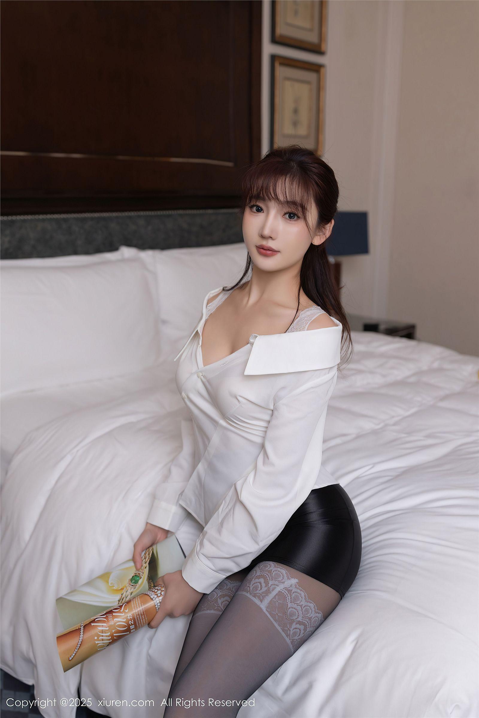 [XIUREN秀人网] 2025.04.17 NO.10166 陆萱萱_p001