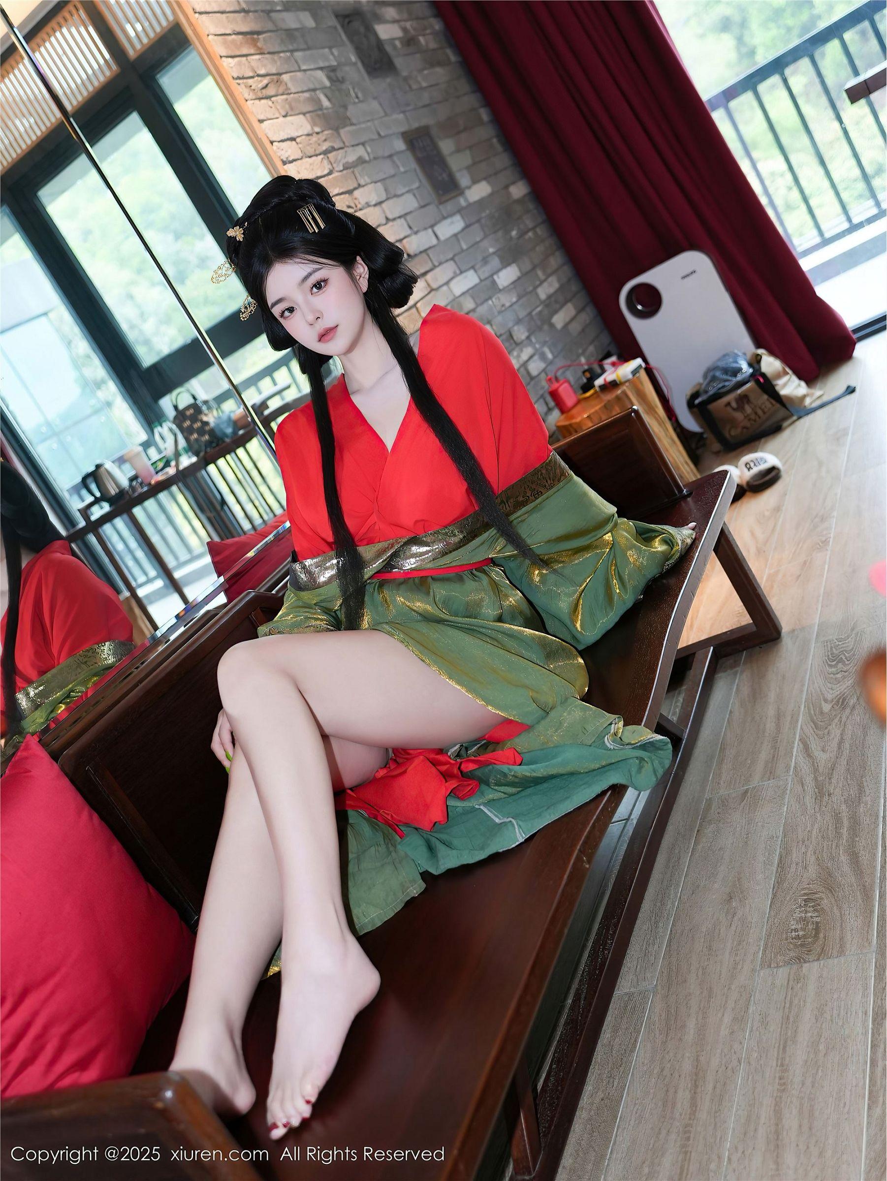 [XIUREN秀人网] 2025.04.09 NO.10126 雪糕CiCi_p014