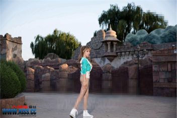 [AISS爱丝钻石] 丝袜美腿外拍 NO.071 何冉的假期2_p051