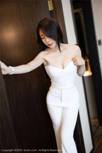 [XIUREN秀人网] 2023.04.24 NO.6628 徐莉芝Booty_p032