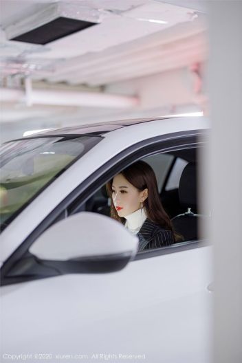 [XIUREN秀人网] 2020.12.17 NO.2910 杨紫嫣Cynthia_p004