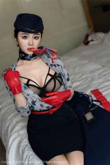 [XIUREN秀人网] 2023.05.24 NO.6790 汐汐爱吃草莓_p002