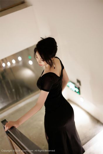 [XIUREN秀人网] 2024.11.29 NO.9526 梦心玥_p004