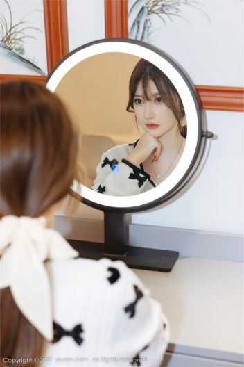 [XIUREN秀人网] 2021.12.21 NO.4365 美桃酱_p001