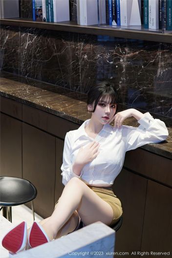 [XIUREN秀人网] 2023.01.10 No.6111 桃桃子_p004
