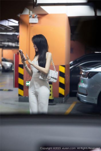 [XIUREN秀人网] 2023.04.24 NO.6628 徐莉芝Booty_p056