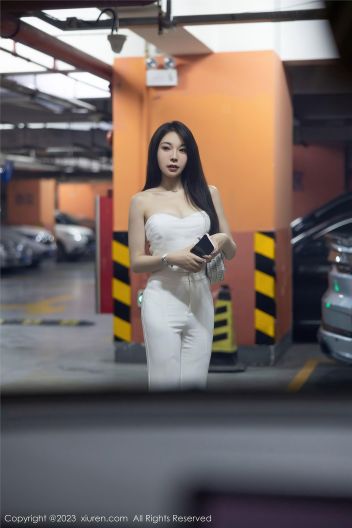 [XIUREN秀人网] 2023.04.24 NO.6628 徐莉芝Booty_p045