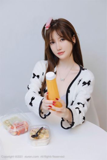 [XIUREN秀人网] 2021.12.21 NO.4365 美桃酱_p053
