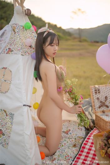 [秀人XIUREN] 2018.10.25 NO.1207 徐微微mia_p059