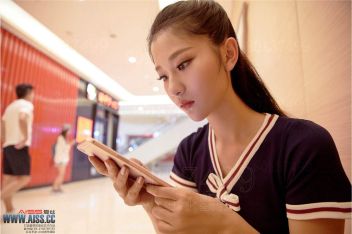 [AISS爱丝钻石] 第6028期 亚美依-逛街时候的小秘密_p001