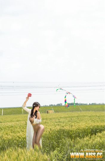 [AISS爱丝钻石] 2015.07.25 《麦田骑行者》_p001