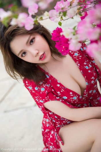 [秀人XIUREN] 2018.12.24 NO.1284 黄楽然_p018