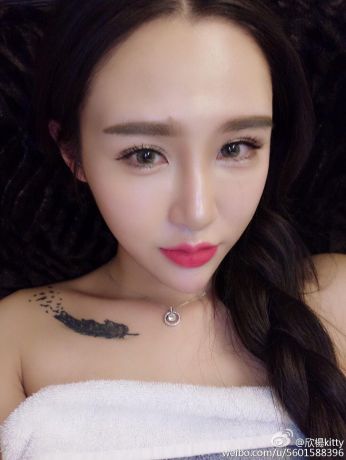 [AISS爱丝钻石] 明星模特欣楊KITTY 爆乳写真_p052