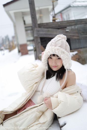 [MFStar模范学院] 2019.12.30 VOL.246 室外冰天雪地街头上 徐微微mia_p011