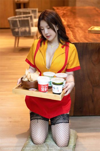 [XIUREN秀人网] 2022.08.29 NO.5509 小海臀Rena_p051