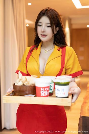 [XIUREN秀人网] 2022.08.29 NO.5509 小海臀Rena_p050