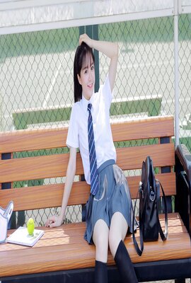 蝶影乱花