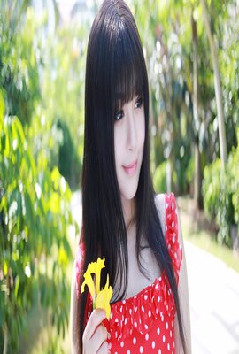 笼中女